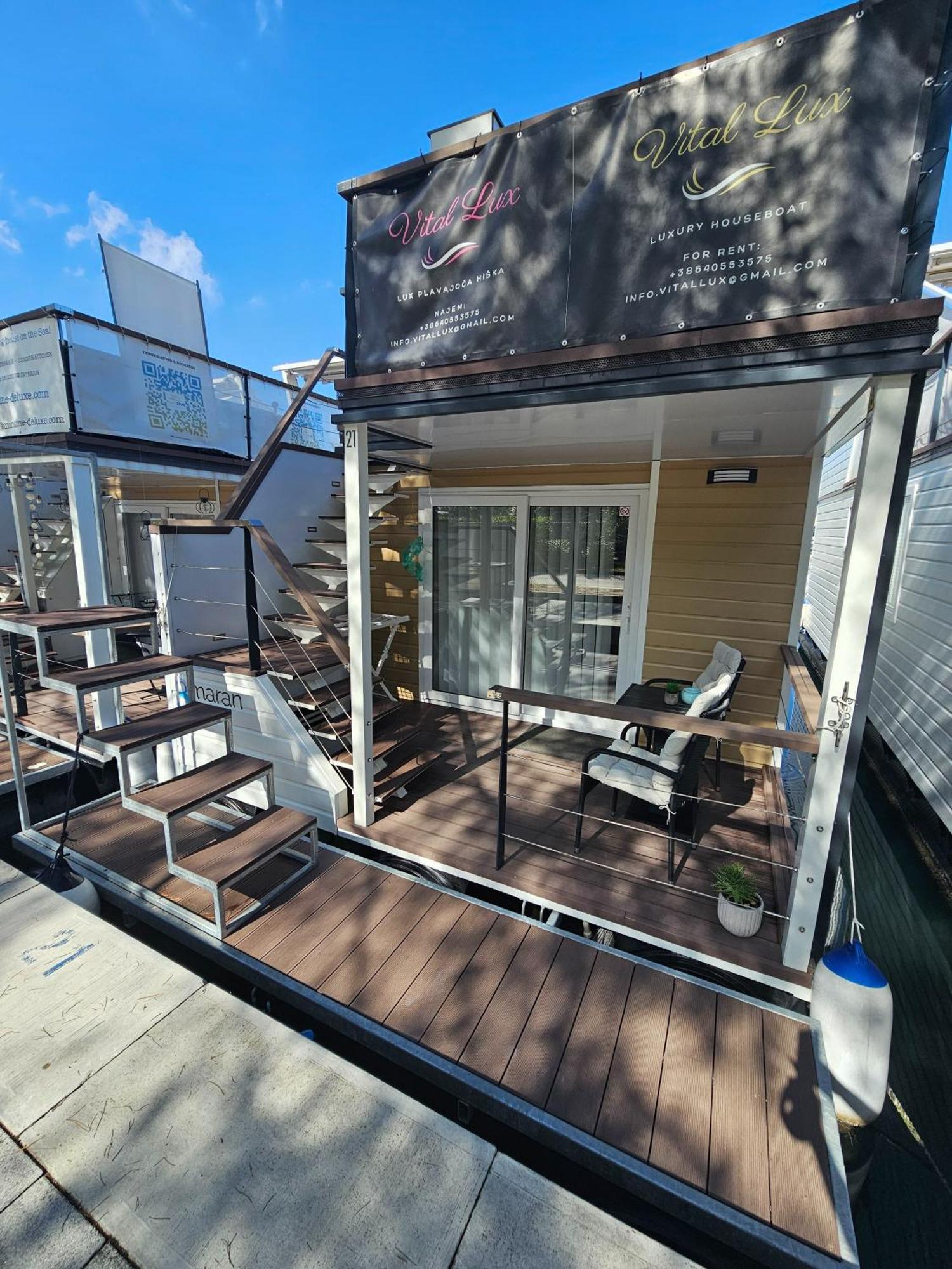 Floating Sea House - Vital Lux ポルトローシュ エクステリア 写真